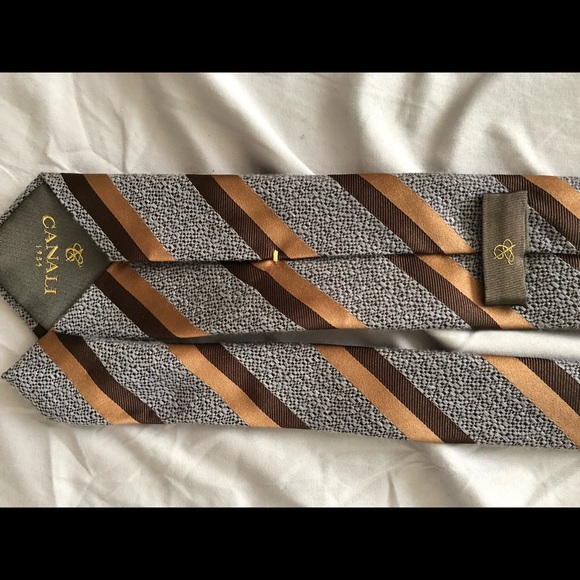 Various ties - Picture 5 of 5